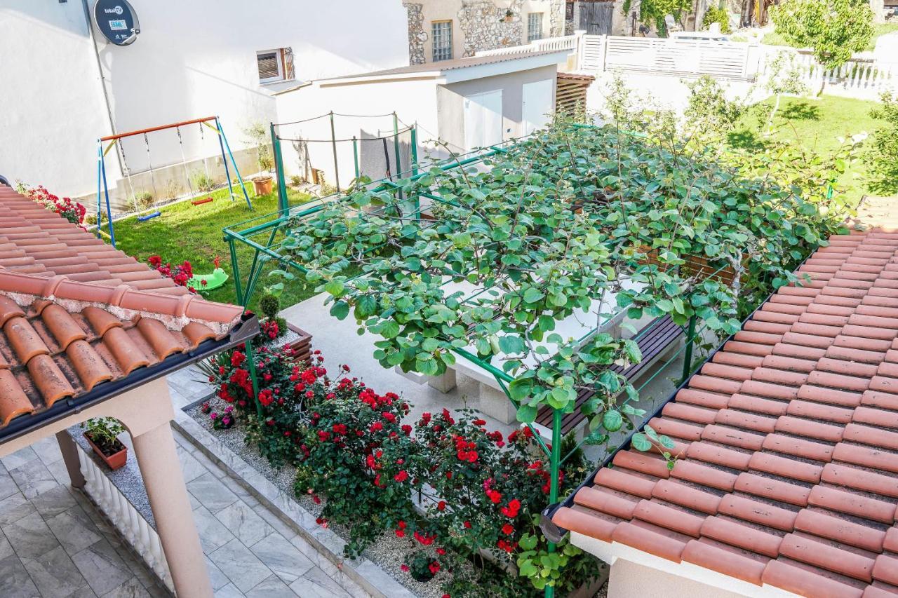 PUY Apartment Suncica מראה חיצוני תמונה