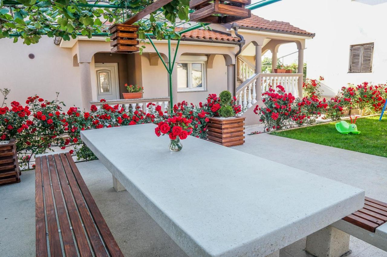 PUY Apartment Suncica מראה חיצוני תמונה